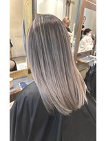 ローエ バイ デコ(Rohe by DECO)&nbsp;【長谷川】バレイヤージュ/グレージュ