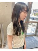 柔らかベージュ