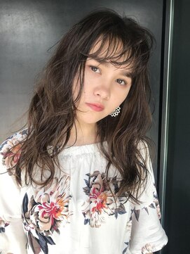 ヴァージ(Verge) レイヤーカット/ウェーブパーマ/前髪/こなれミディ[代官山駅]