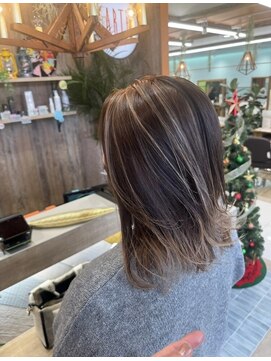 アースオーセンティック 熊本長嶺店(EARTH Authentic) 20代30代40代外ハネくびれボブハイライト立体感ブリーチ透明感