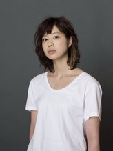 ラム(Lum) レイヤーミディアムハイライトインナーカラー
