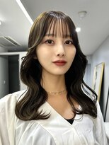 プラチナ(PLATINA) 韓国ヘアくびれヘアヨシンモリレイヤー顔まわりカット学割U24