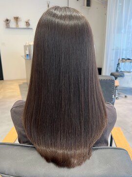 リアンバイアリュール(Lian by Allure) Lian by Allure 小田桐潤 グレージュカラー