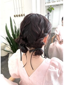 ホワイトルーム(White Room) ツインのリボンアレンジ