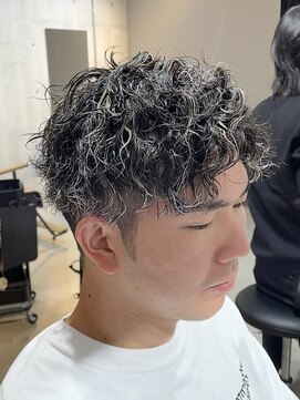 ブルニール 中崎町(BLEUNIR) ツイストスパイラル ハイライト 縦落ちツイスパ