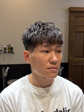 ドゥーエン 上本町店(DoEN) ピンパーマ