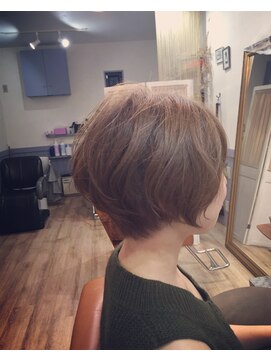 アイリス トーキョー(IRIS Tokyo) ショートスタイル