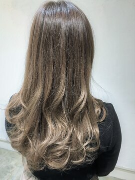 ヴィオレッタ(Violetta) 【注目新カラー】アディクシーカラー　グレージュグラデーション