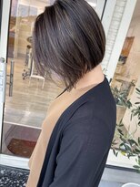ヘアー アトリエ アンジー(Hair Atelier Angee)&nbsp;コントラストハイライトのミニボブ