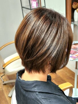 ジーウィズヘアー(G-with hair) ショートボブ+ハイライト