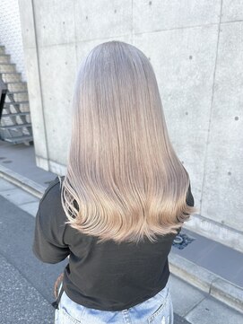 フリーラ 横浜(freera) 黒髪/グレーベージュ/レイヤーロング/前髪パーマ[横浜駅]