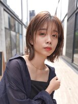 ミディアムレイヤーカットボブウルフ/10代20代/インナーカラー