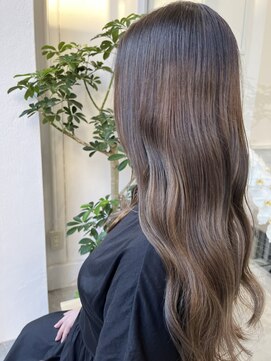 ラフランクリー(la frankly) ヌーディーカラー/小顔ひし形/髪質改善/簡単スタイリング