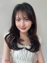 アフロート ディル(AFLOAT D'L)&nbsp;30代に人気！顔周りの後れ毛がかわいいシャギーレイヤーロング