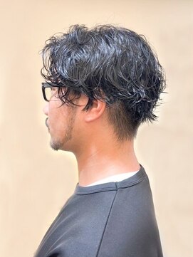 ヴェルデ(VERDE) 刈り上げセンターパート