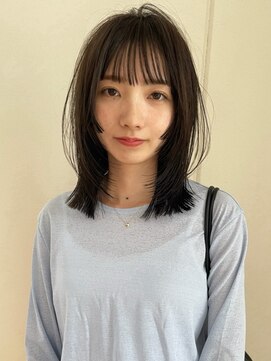 ウェイビーズ(WAVY'S) xカット/ホワイトグレージュ/レイヤーカット/チェリーブラウン