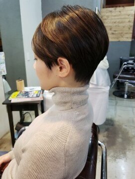 クレメント サロン ブル(Clement Salon Bull) 【松戸BULL】サロンスタイル☆骨格美ショート