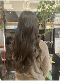 黒髪ロングヘアー前髪重め巻き髪20代30代40代