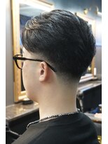 キングスマントーキョー カットクラブ 中野(KINGSMAN TOKYO CUTCLUB)&nbsp;ニュアンスパーマ/ツイストスパイラル/フェード[中野/MEN'S]