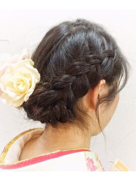 デコヘアーフラッペ(DECO HAIR frappe) サイド編み込みヘアセット