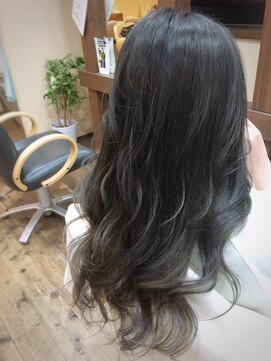 ドゥアージュ(Deux Age) 外国人風グラデーション 「ブルージュxグレー」