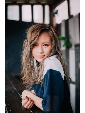 グランシャリオ 笹塚店(Grand Chariot) 【GrandChariot 笹塚】 ハイトーンウェーブグラデーション