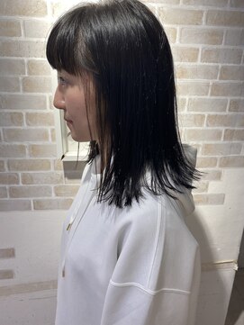 シュクルヘアー(Sucre Hair) 部分ハイライト★暗髪のストリートヘア