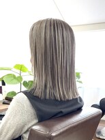 ホンネ(honne.)&nbsp;バレイヤージュ×ホワイトシルバー