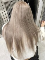 ウィコ 新宿(WICO)&nbsp;ホワイトミルクティー☆ ケアブリーチ/ペールベージュ[新宿駅]