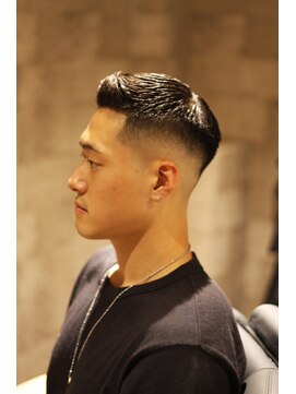 キングスマン トーキョー 国分寺(KINGSMAN TOKYO) アップバング/ツーブロック/スキンフェード[国分寺/国分寺駅]