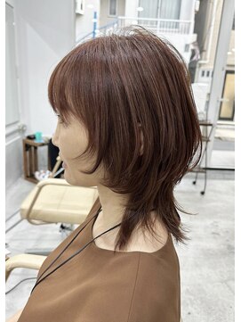 プラグ(Plug) 大人ミディアムウルフアッシュブラウンケアブリーチハイライト