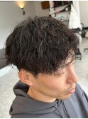 波巻きスパイラルパーマメンズマッシュパーマツイストパーマ