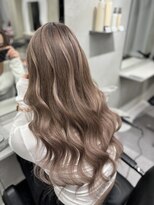 アルマバイロサ(ALMA by ROSA) アッシュベージュ×エクステ/担当:【ギャル仙人】RENTA