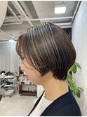お手入れ簡単ショート×ハイライト