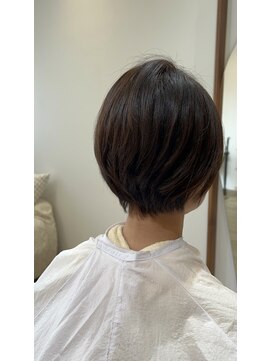 フラッフィーヘアー(FLUFFY hair) 癖毛を生かしたショートヘアー