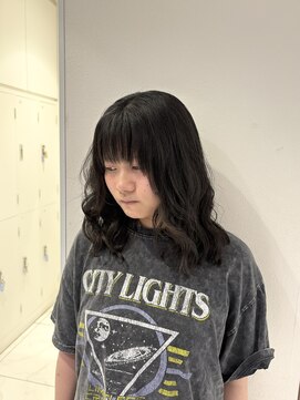 アッシュ 武蔵境店(Ash) クセを活かしたセミロングスタイル