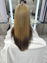 エヴァン(HEVIN) ブリーチ毛に美髪矯正