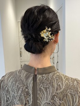 ガーデンヨコハマ(GARDEN YOKOHAMA) 【チバ】ヘアセット　結婚式　ローシニヨン　お団子　おくれ毛