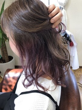 リリー ヘアーアンドビューティー(Lily) インナーカラーバイオレット