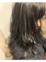 リコモ(Likkle More) ダークグレー巻き髪スタイル担当中嶋【十条美容室LikkleMore】