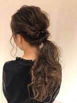 ネオリーブ クタ 町田店(Neolive kuta)&nbsp;ふんわりローポニーヘアアレンジ