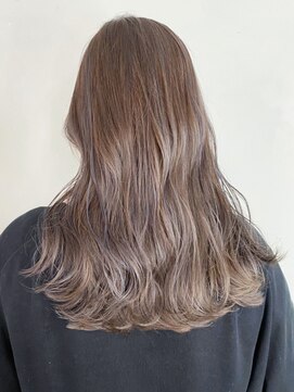 アイティー バイ アルバム 浦和店(IT by ALBUM) シルバーアッシュ_クールショートピンクベージュ_ba309251