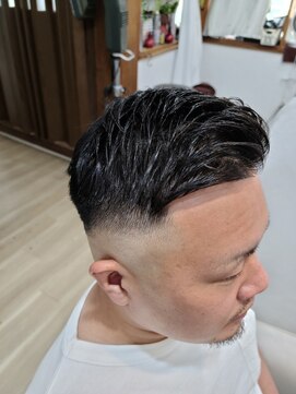 ヘアスタジオ クリブ(HAIR STUDIO CRIB) スキンフェードスタイル