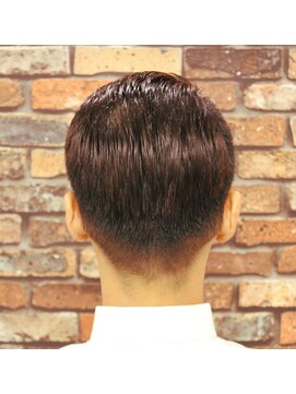 ワイズバーバー ギンザ  神田御茶ノ水店(Y's BarBer GINZA) メンズカット×綺麗めスキンフェード<理容室>