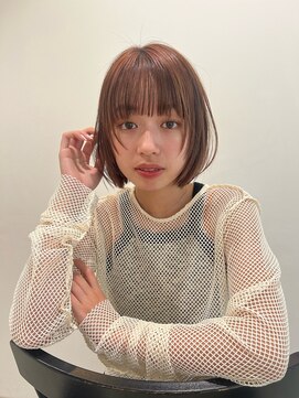 シエル 一社(cher) ぷつんとボブに顔まわりのほんのりレイヤー