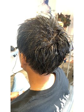 イフプロデュースドバイアミカ(iF produced by Amica) 刈り上げないショート