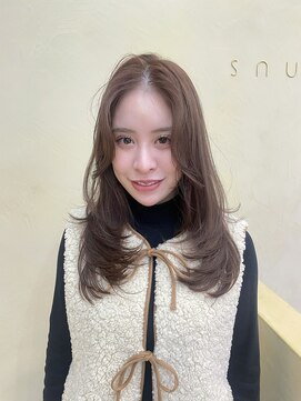 スニュウ(snuw) 【snuw mina】レイヤーカット/顔まわりカット/透明感カラー/伏見