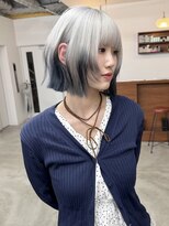 リヴ ウメダ(LIV umeda)&nbsp;ホワイトシルバー/ケアブリーチ/トリプルカラー【梅田】