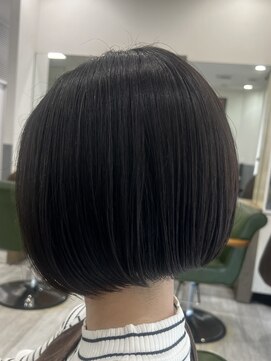 ヘアーアンドビューティー ザ ビー(Hair & Beauty the B) 【御前】前下りボブ / タッセルボブ