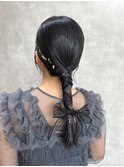 ［上品×華やかを両立。大人タイトアレンジ］